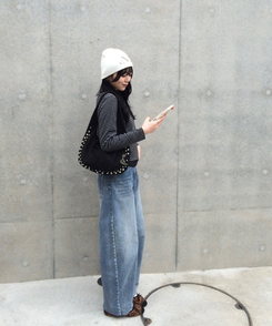 단가라 배색 셔링 긴팔티셔츠 블랙