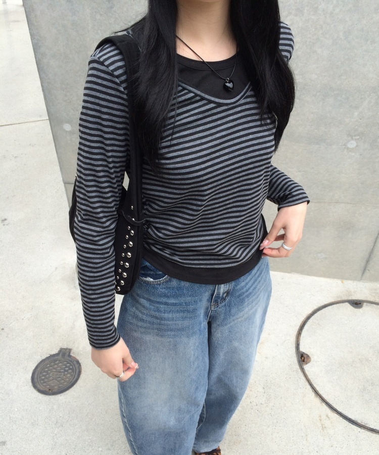 단가라 배색 셔링 긴팔티셔츠 블랙