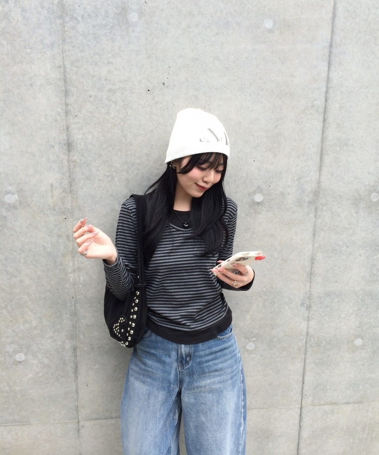 단가라 배색 셔링 긴팔티셔츠 블랙