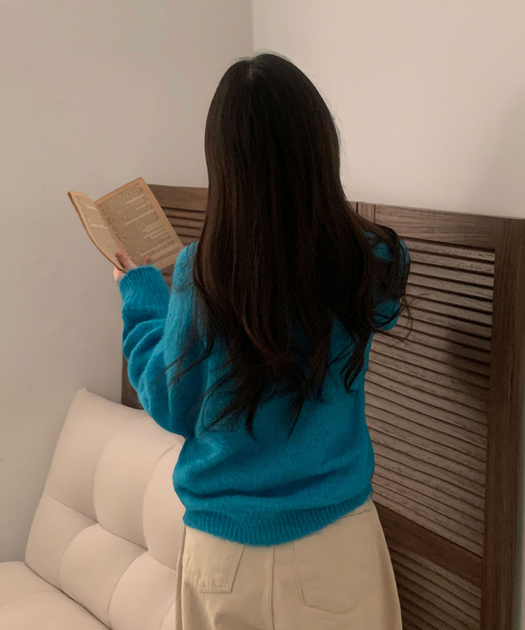 스웰 모헤어 브이넥 루즈핏 긴팔니트