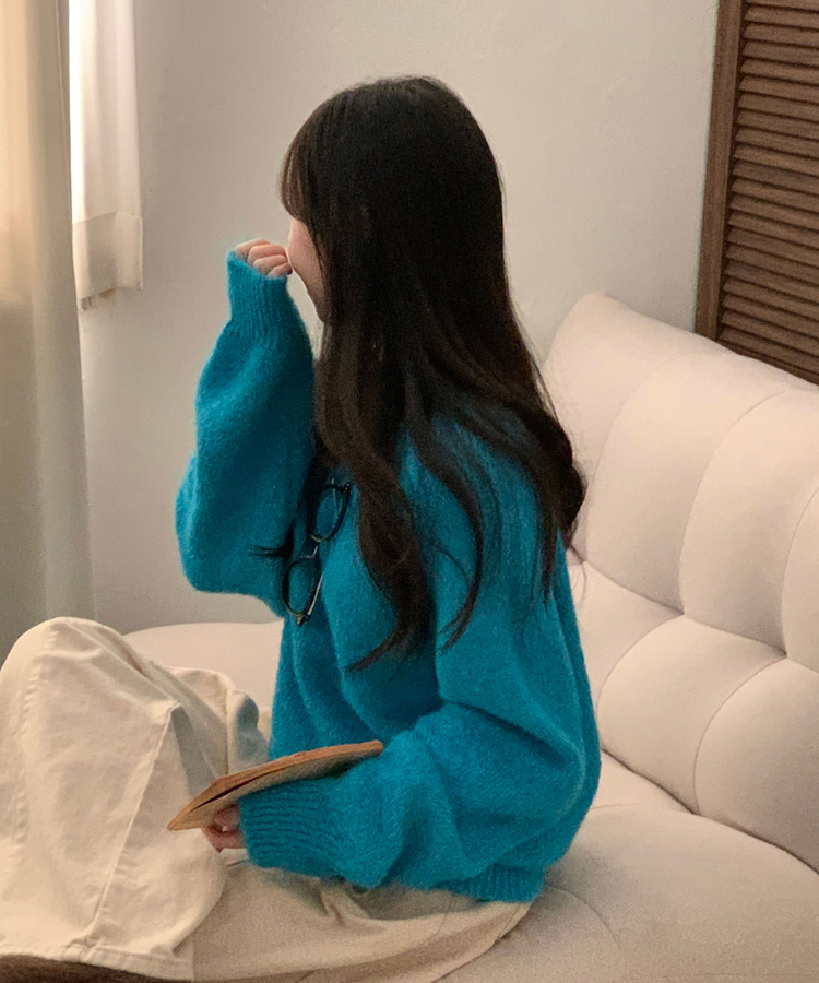 스웰 모헤어 브이넥 루즈핏 긴팔니트