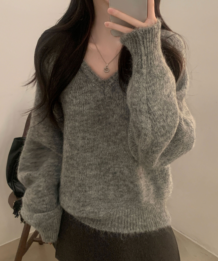 스웰 모헤어 브이넥 루즈핏 긴팔니트