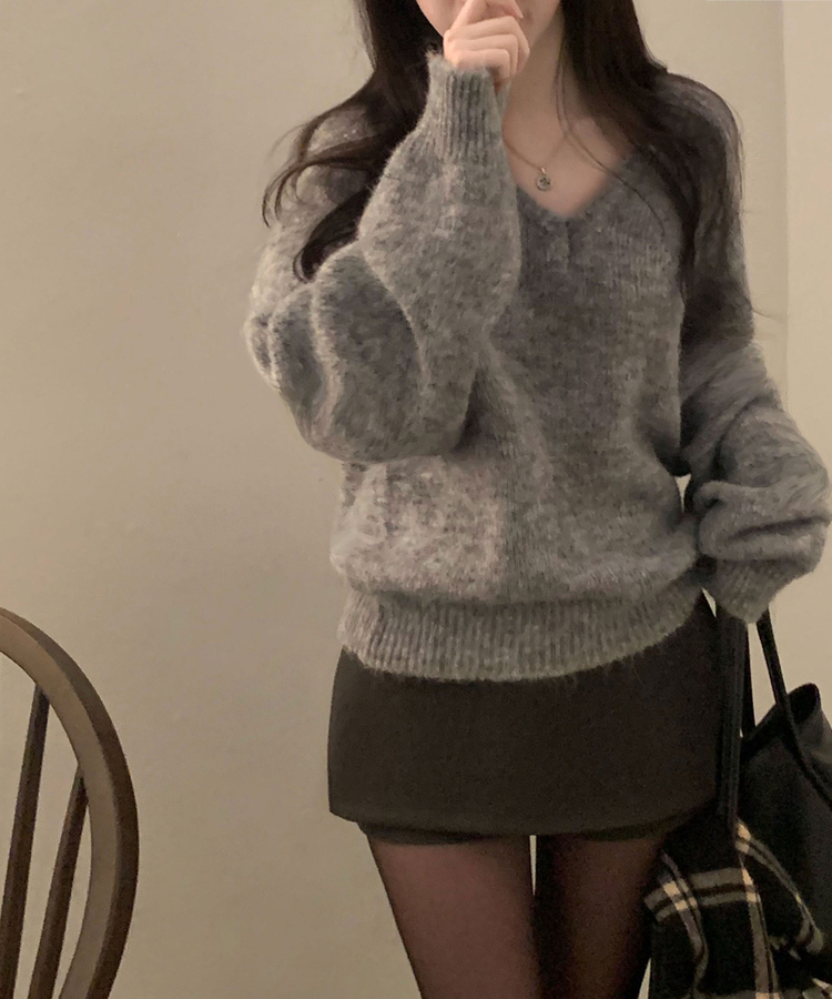 스웰 모헤어 브이넥 루즈핏 긴팔니트