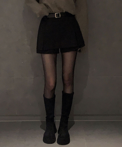 【ベルト付き】厚手プリーツウールスカートパンツ BLACK