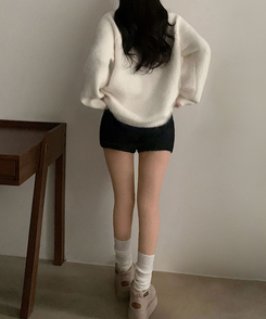 위드 도톰 양털 뽀글이 부클 밴딩 하이웨스트 겨울 숏팬츠 블랙