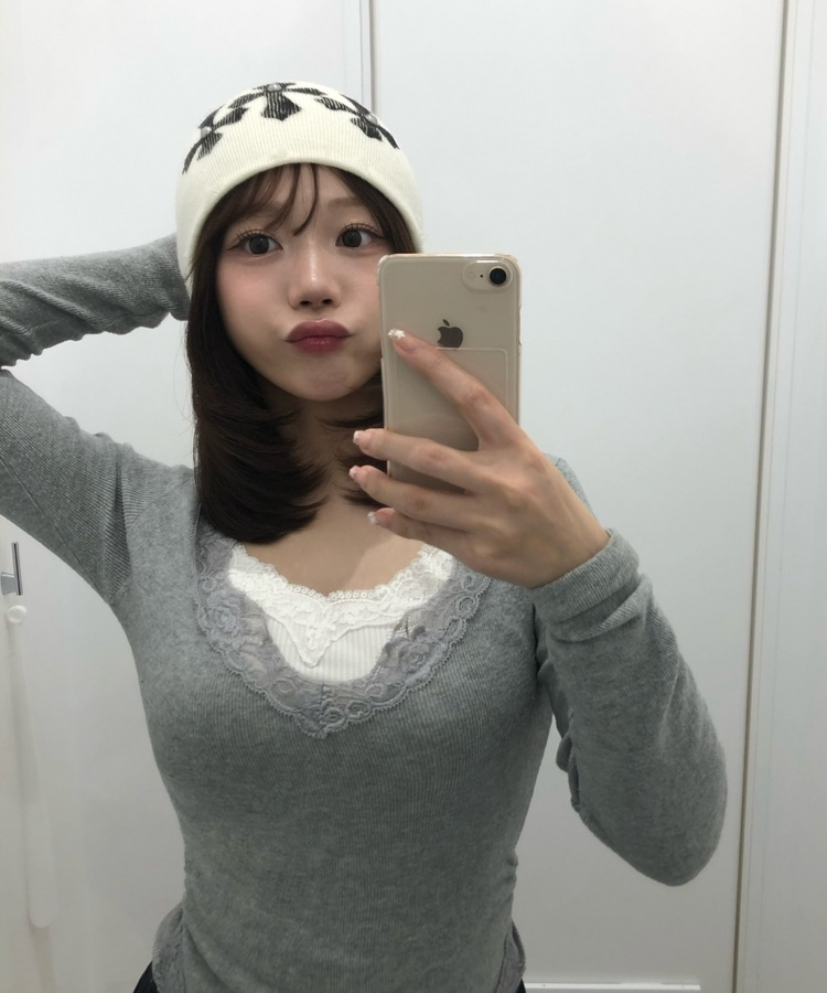 クロススタッズビーニー IVORY