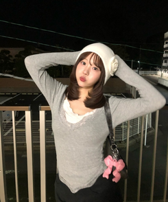 【SET】レースクロップド丈Tシャツ＋スカーフ GRAY