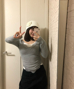 【SET】レースクロップド丈Tシャツ＋スカーフ GRAY