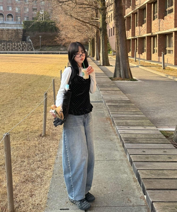 벨벳 뷔스티에 블라우스 블랙