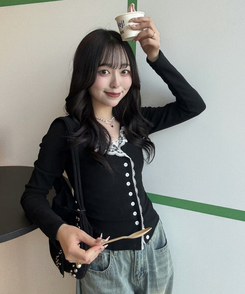 ラブリーレーストップス BLACK