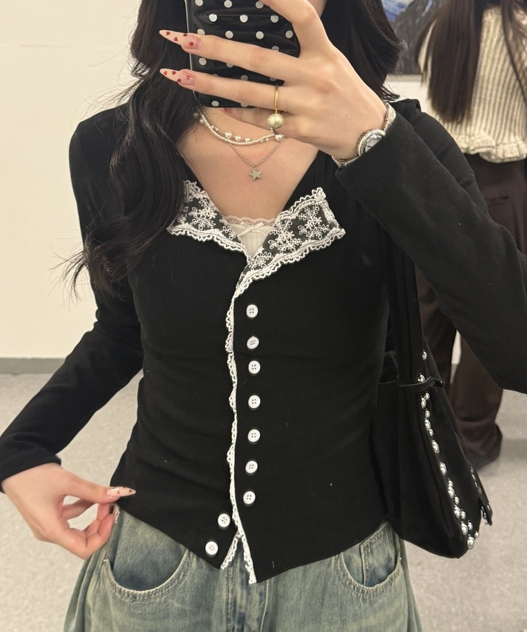 ラブリーレーストップス BLACK