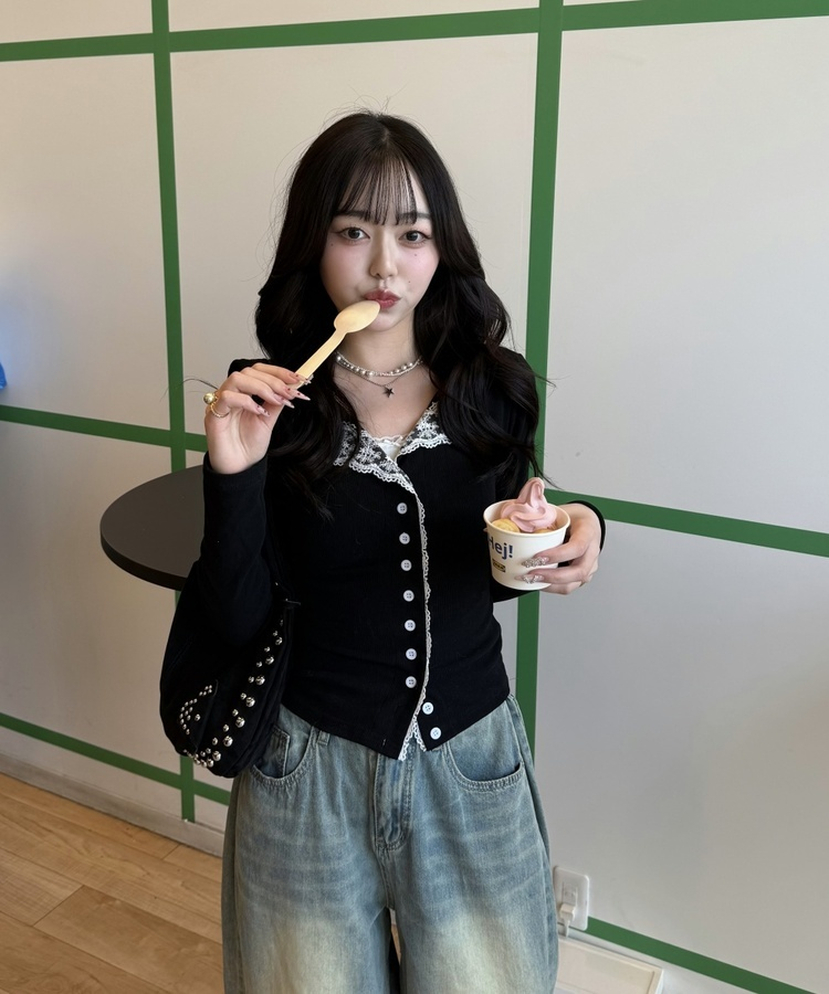 ラブリーレーストップス BLACK