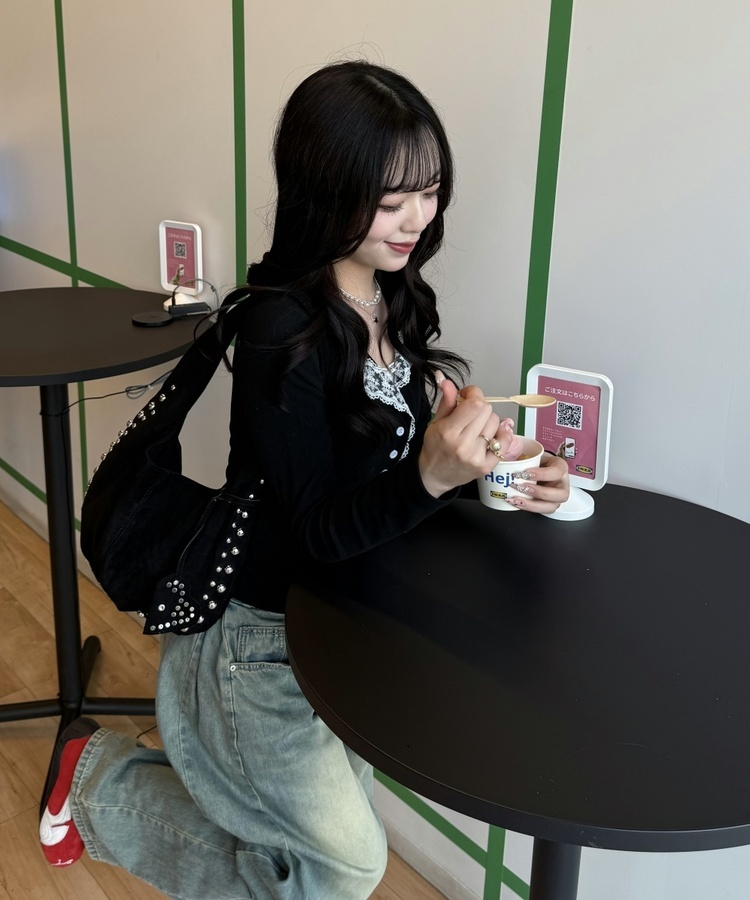 ラブリーレーストップス BLACK