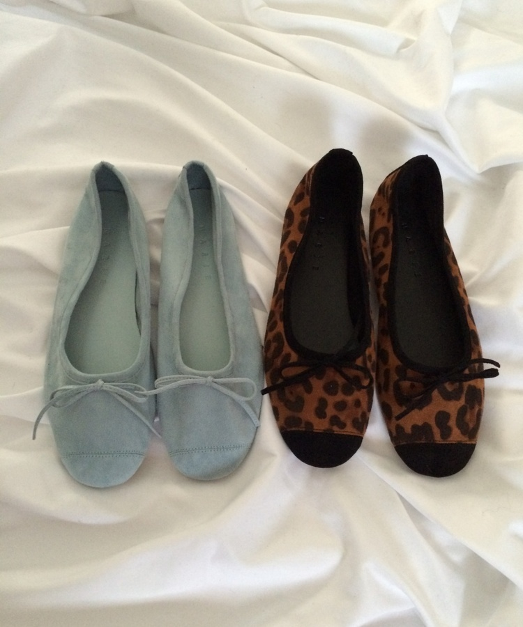 リボン付きスウェードバレエシューズ SKY BLUE