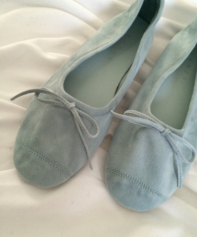 リボン付きスウェードバレエシューズ SKY BLUE