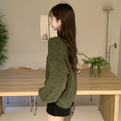 배배 꽈배기 라운드 루즈핏 겨울 긴팔 니트 오버핏 벌룬핏 긴팔티 데일리 상의 카키