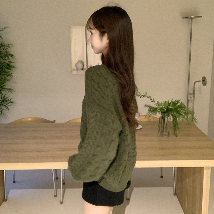 배배 꽈배기 라운드 루즈핏 겨울 긴팔 니트 오버핏 벌룬핏 긴팔티 데일리 상의 카키