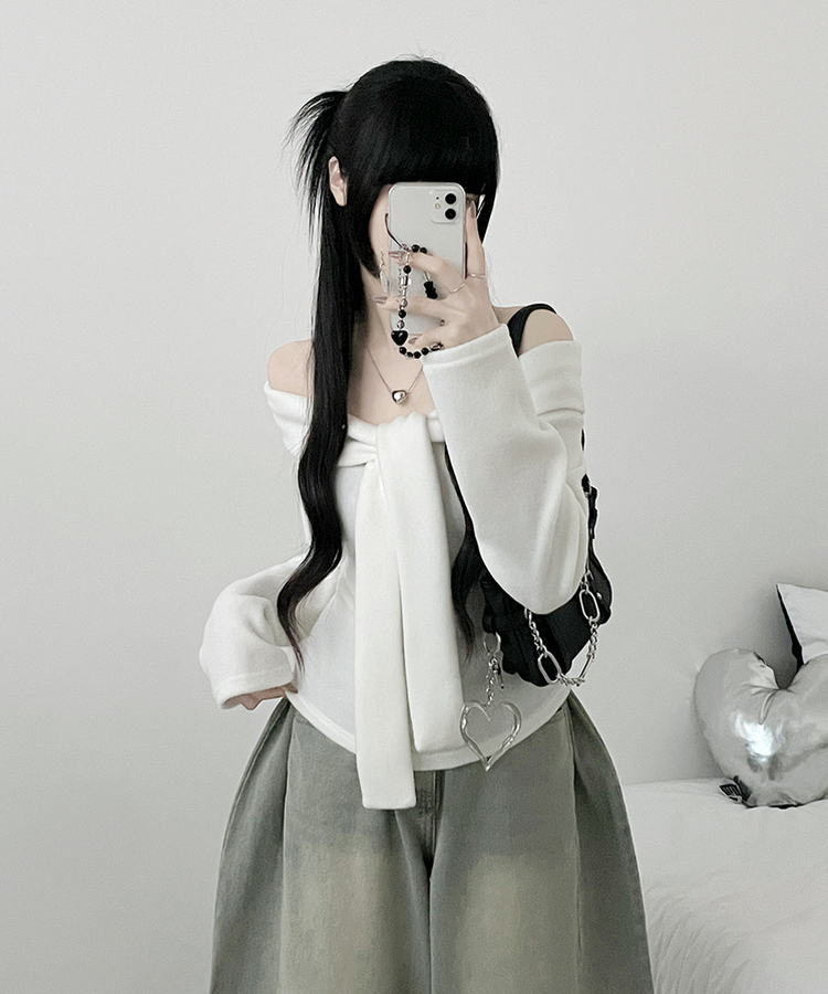 디엘꼬임리본오프숄더기모긴팔티셔츠 아이보리