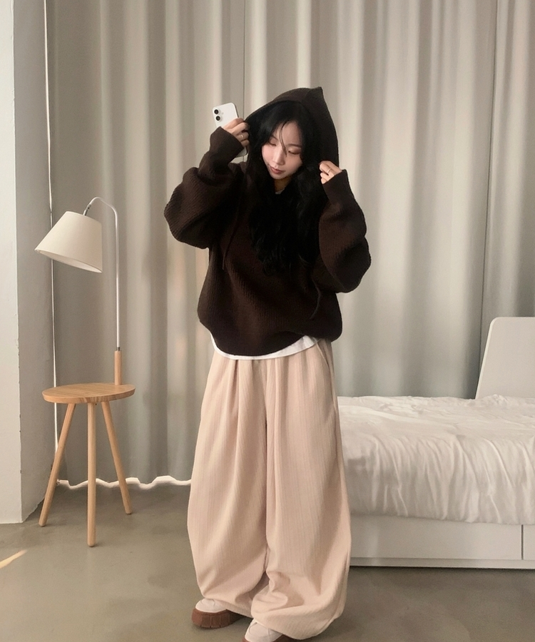 그레인 핀턱 골지니트 와이드 롱팬츠 베이지