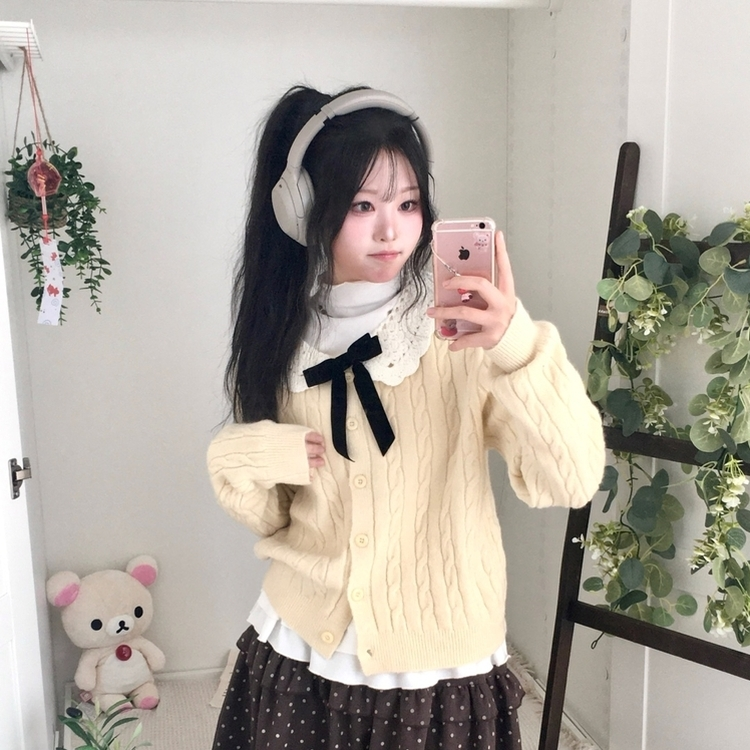 러블리 레이스카라 리본 탈부착 꽈배기 니트 가디건 베이지