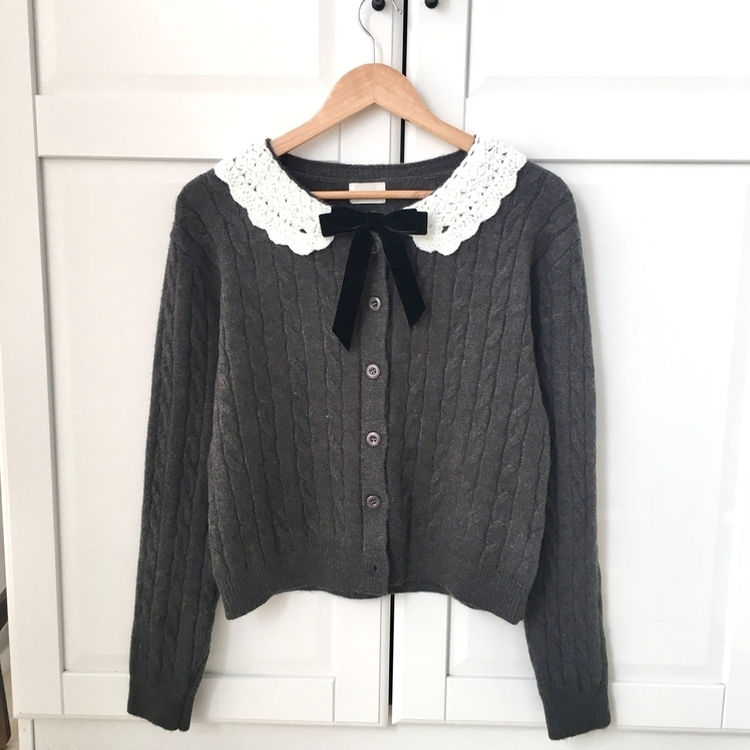 러블리 레이스카라 리본 탈부착 꽈배기 니트 가디건