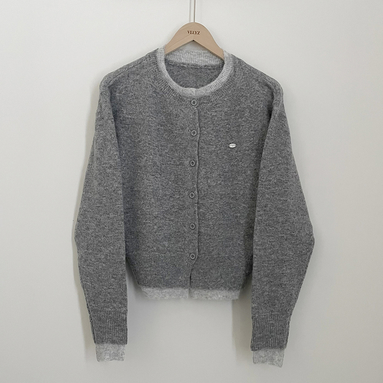 일체형 도톰 펜던트 와펜 포인트 배색 레이어드 라운드넥 박시핏 울가디건