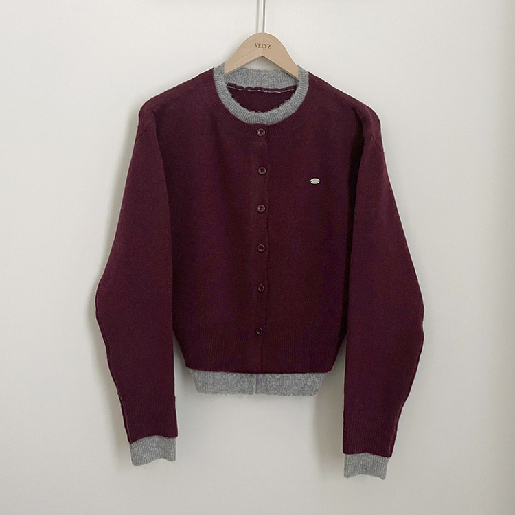 일체형 도톰 펜던트 와펜 포인트 배색 레이어드 라운드넥 박시핏 울가디건