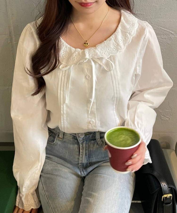 핀턱 레이스 블라우스 아이보리