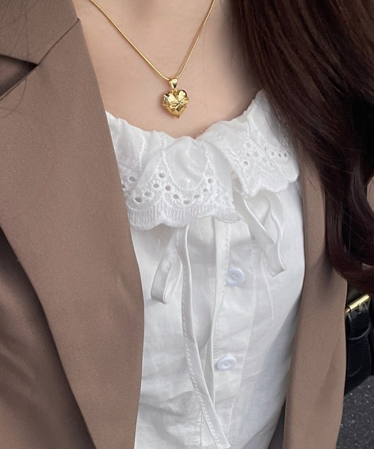 핀턱 레이스 블라우스 아이보리