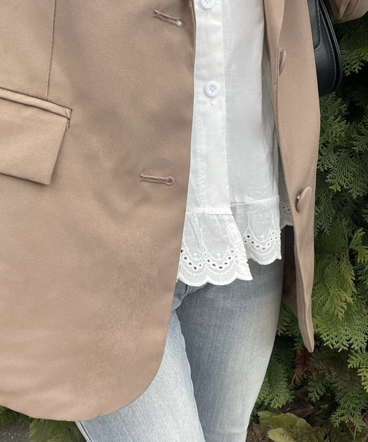 핀턱 레이스 블라우스 아이보리