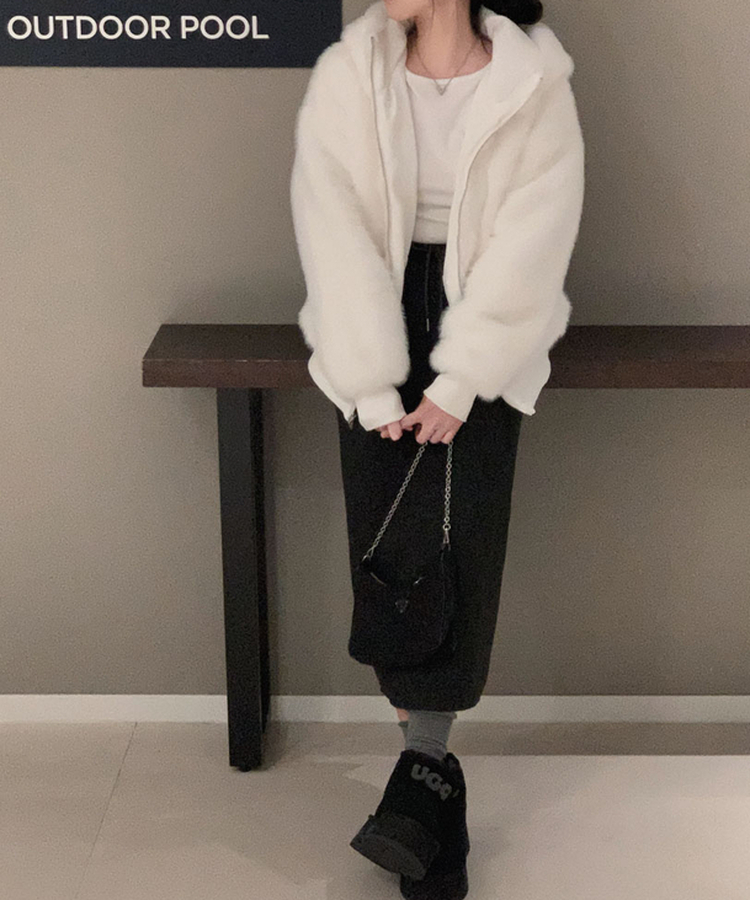 양면으로 착용가능한리버시블 양면 페이크 밍크 퍼 루즈핏 후드 집업 점퍼