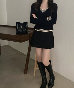 달티 스트라이프 일체형 니트가디건 블랙