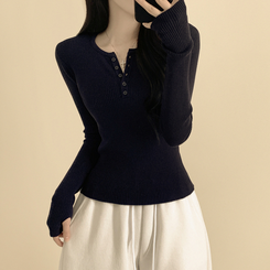 골지 버튼 슬림핏 긴팔티셔츠 니트 네이비