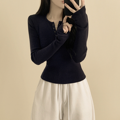 골지 버튼 슬림핏 긴팔티셔츠 니트 네이비