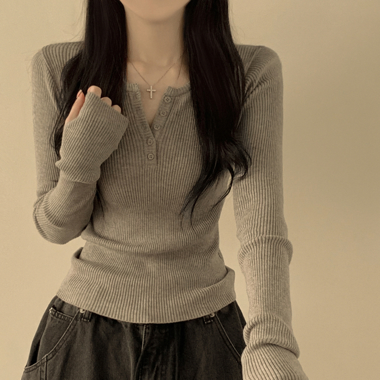 골지 버튼 슬림핏 긴팔티셔츠 니트 그레이