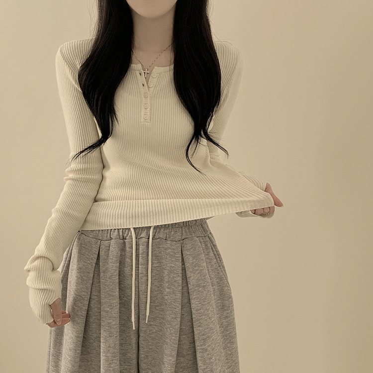 골지 버튼 슬림핏 긴팔티셔츠 니트 아이보리