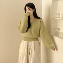 아방핏 허리밴딩 박시핏 벌룬 세미크롭 브이넥 올리브 니트 올리브