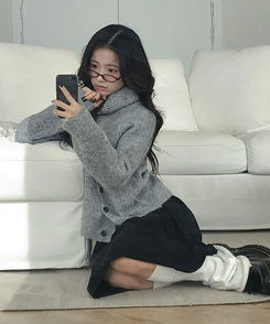 주주 골덴 코듀로이 A라인 뒷밴딩 속바지내장 플레어 미디 스커트 블랙