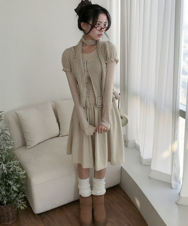 주주 골덴 코듀로이 A라인 뒷밴딩 속바지내장 플레어 미디 스커트 아이보리