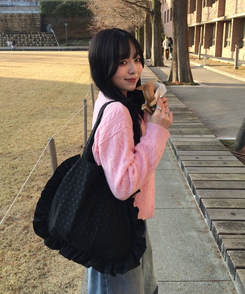 러브 도트 프릴 가방 블랙