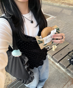 러브 도트 프릴 가방 블랙