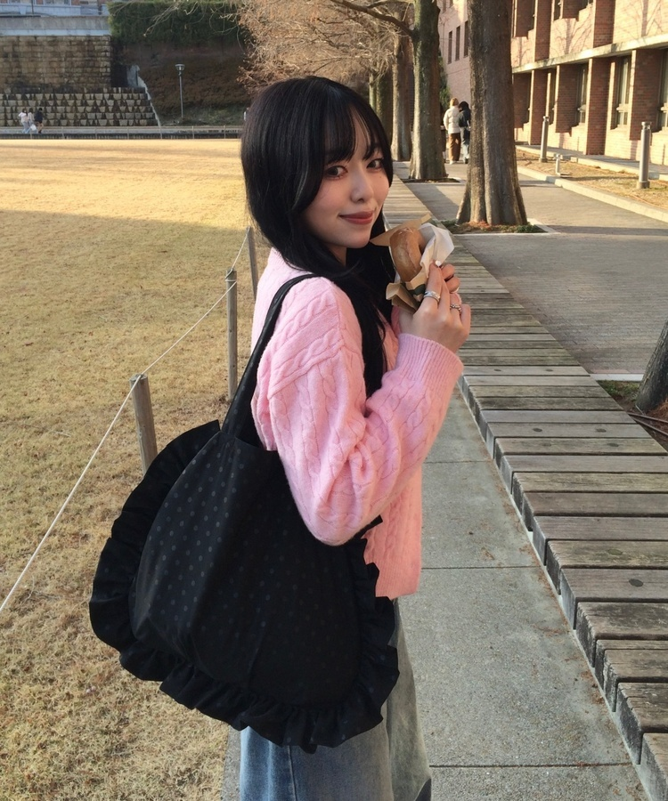 러브 도트 프릴 가방 블랙
