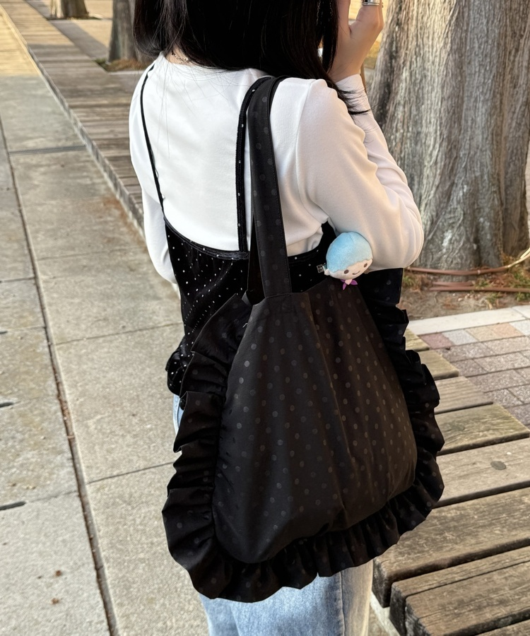 러브 도트 프릴 가방 블랙