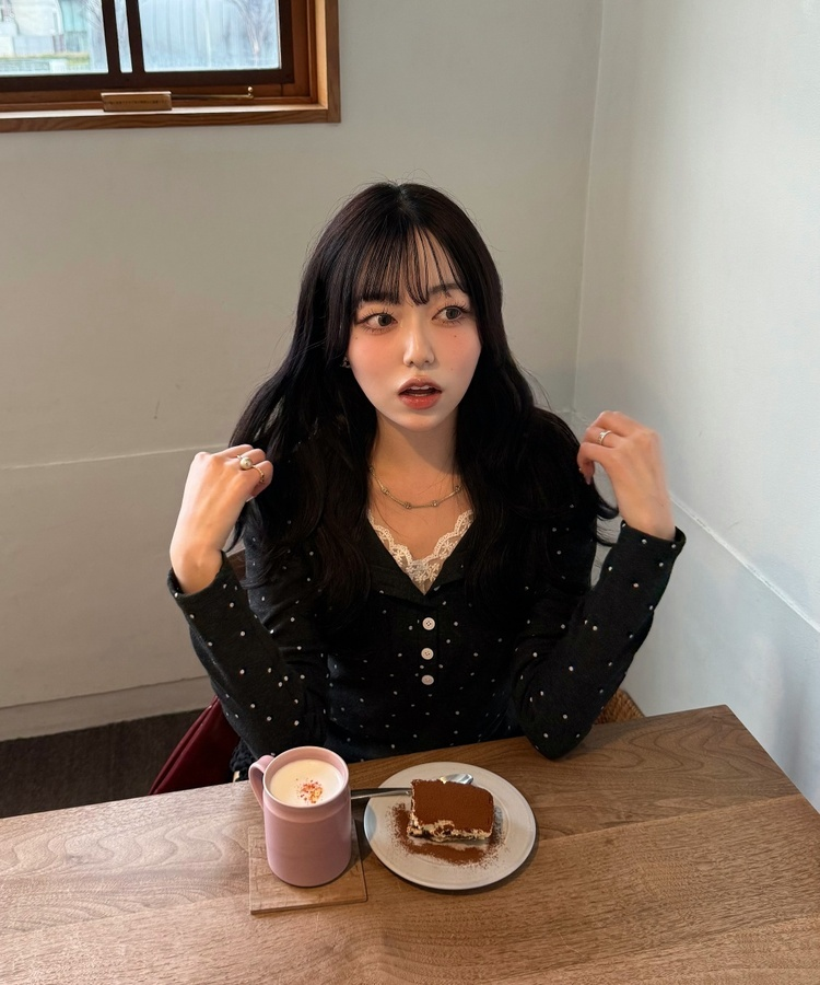 레이스 레이어드 도트 이너티 먹색