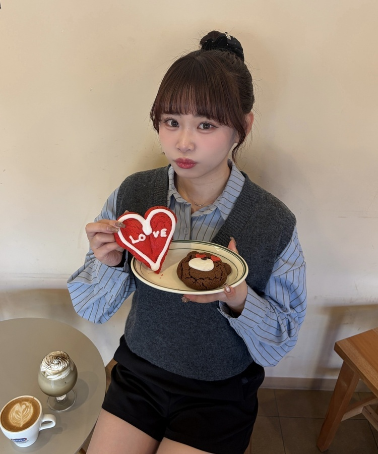 【SET】스트라이프 셔츠 니트 조끼 세트 그레이