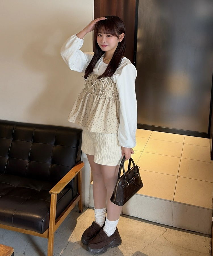 【세트】플라워 비스체 + 블라우스 베이지