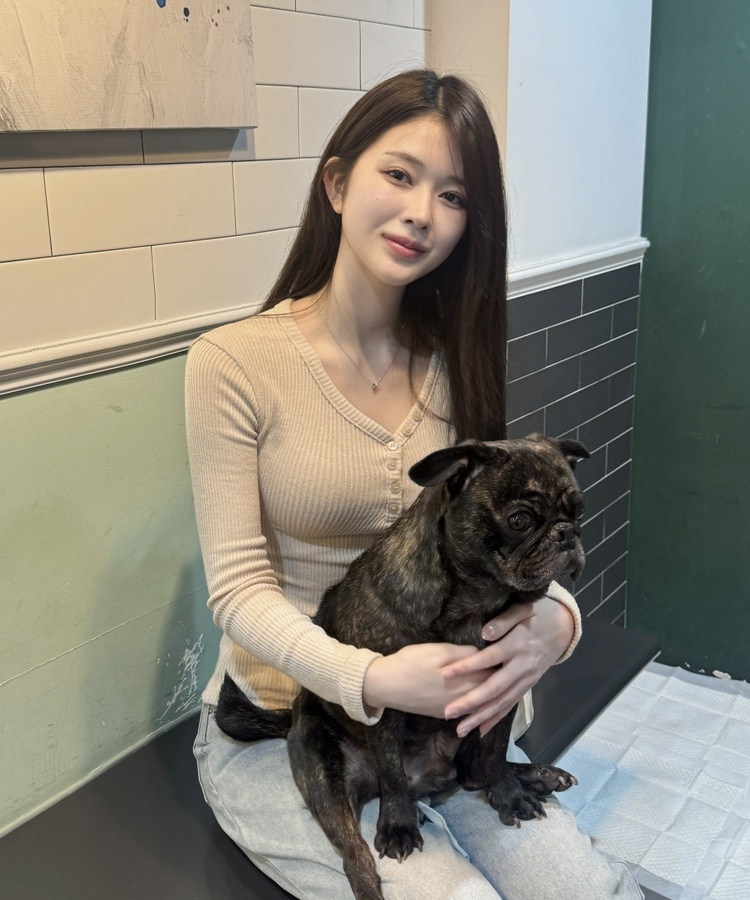 히트넥 버튼 긴팔티셔츠 베이지