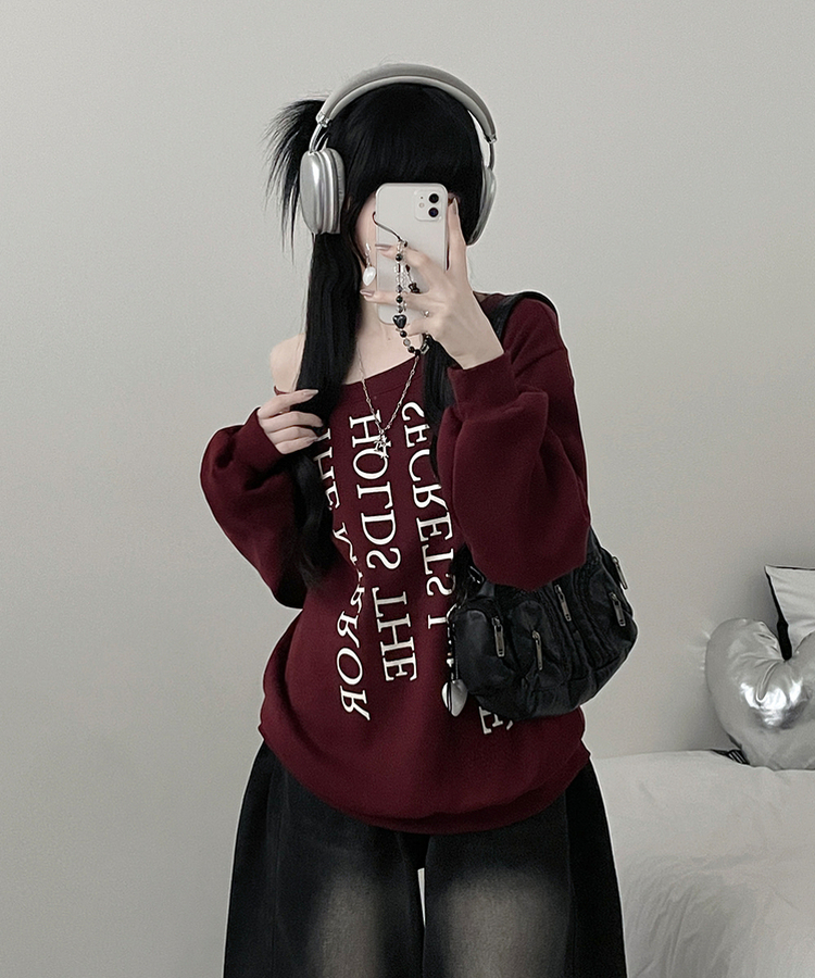 하이드레터링프린팅오프숄더박스핏맨투맨 와인