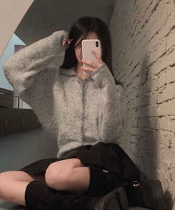 밑단 똑 잡아주는 2탄윈터 에디션 겨울부클 카라 배색 잘록핏 니트 가디건 연그레이