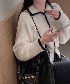 밑단 똑 잡아주는 2탄윈터 에디션 겨울부클 카라 배색 잘록핏 니트 가디건 아이보리